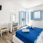 Aparthotel Stratos &