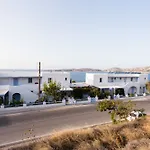 Stratos & Aparthotel 4*