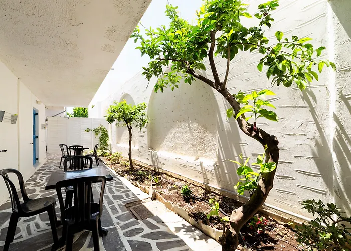 Aparthotel Stratos &