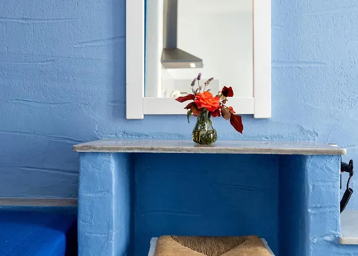 Stratos & Aparthotel Parikia (Paros)