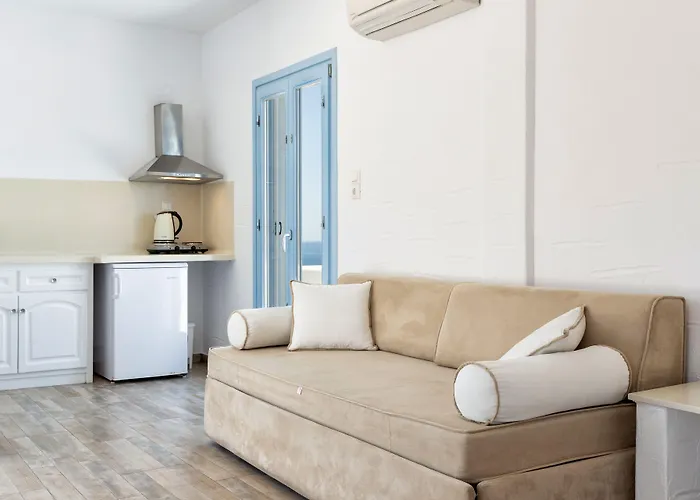 Stratos & Aparthotel Parikia (Paros)