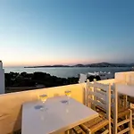 Stratos & Apartmanhotel
