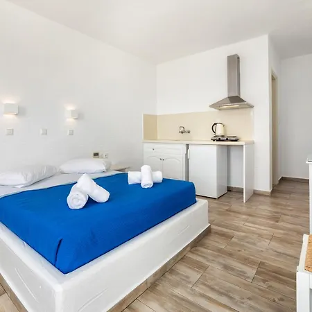 Stratos & 4* Parasporos