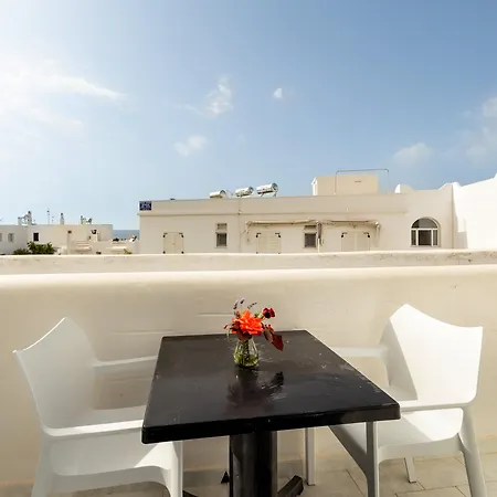 Aparthotel Stratos &