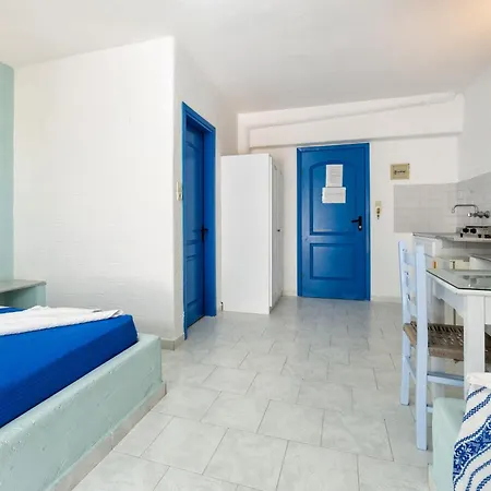 Aparthotel Stratos &