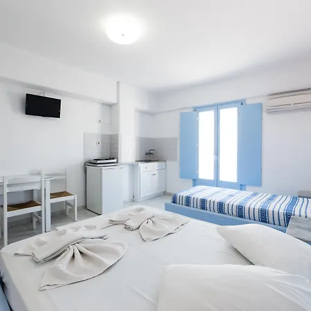 Stratos & Aparthotel Parikia (Paros)