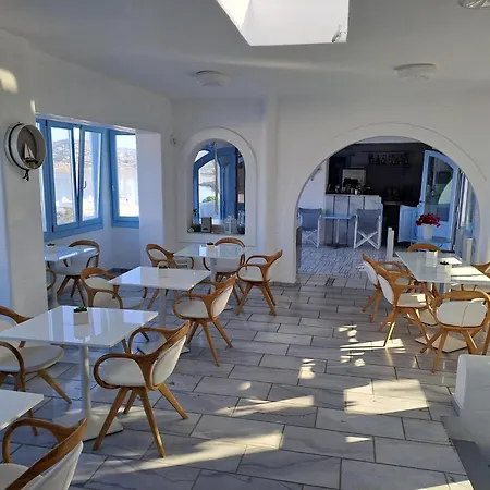 Aparthotel Stratos & Parikia (Paros)