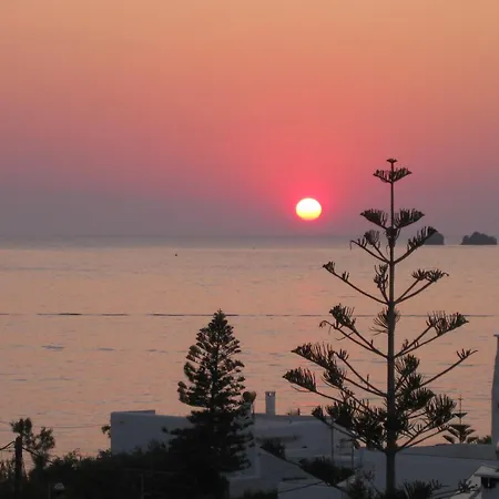 Aparthotel Stratos & 3*
