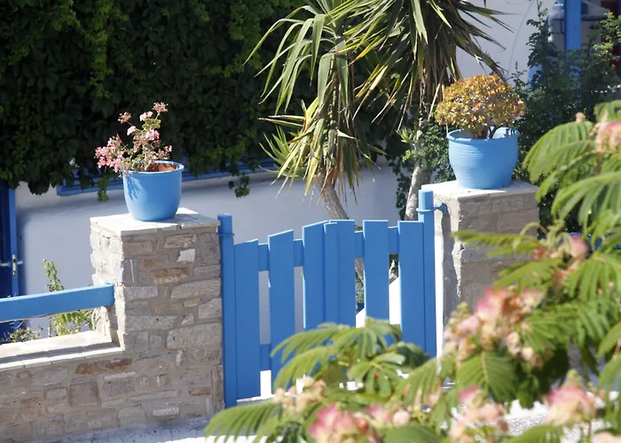 Stratos & Lägenhetshotell 4*