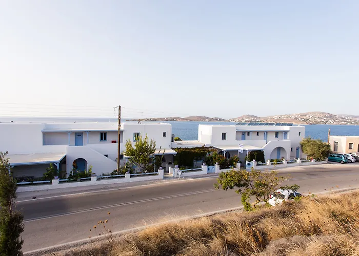 Stratos & Lägenhetshotell 4*